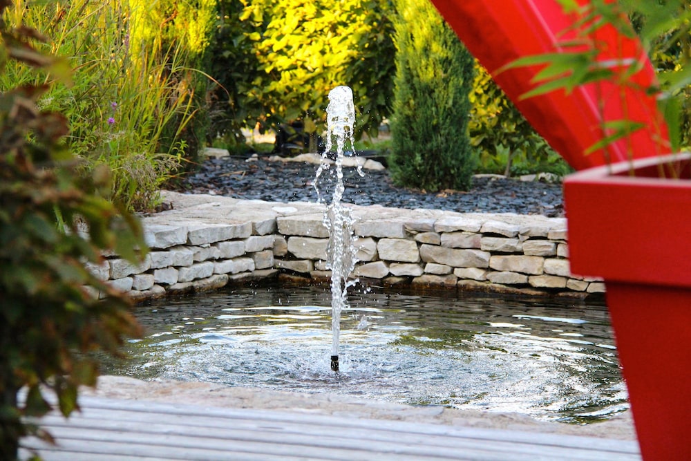 LE DOMAINE DES PRES VERTS SPA 24/50