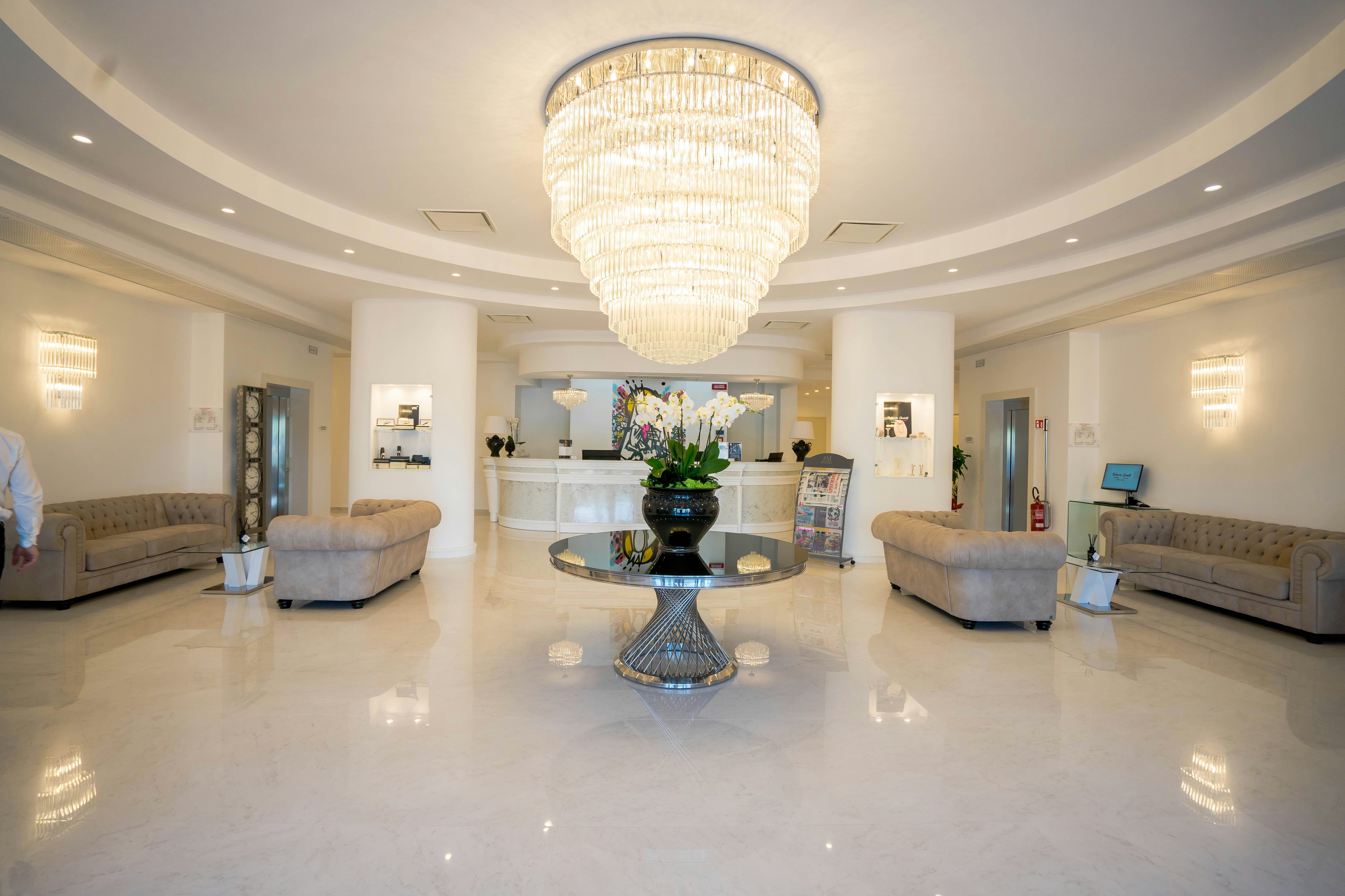 Pm Hotel 36/60