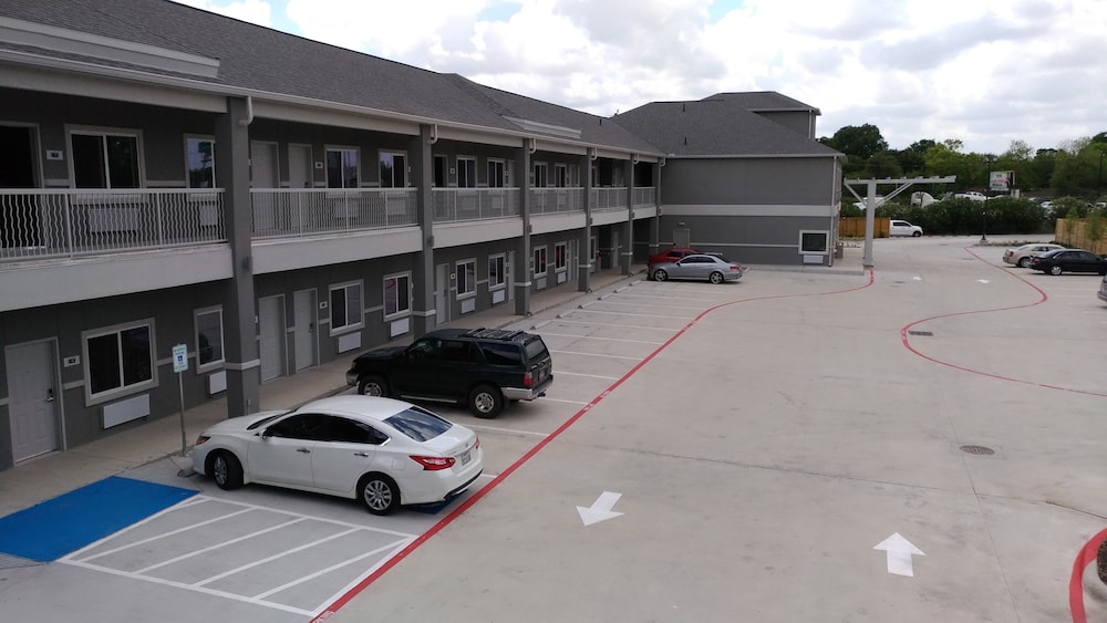 Haven Inn & Suites 45/63