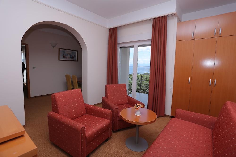 Hotel Marina 34/51