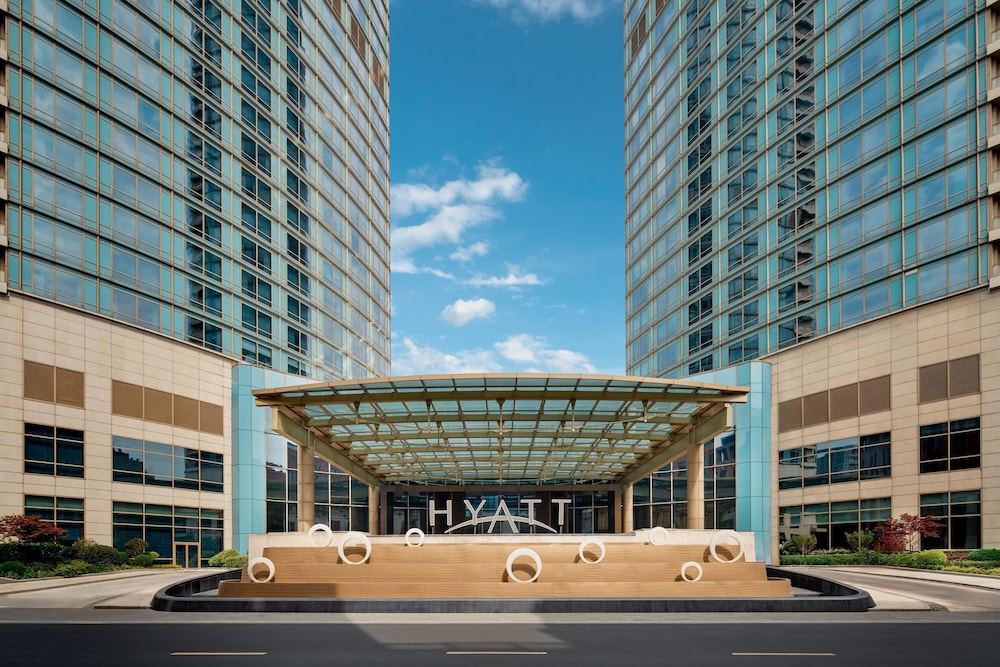 Hyatt On the Bund Hotel 41/49
