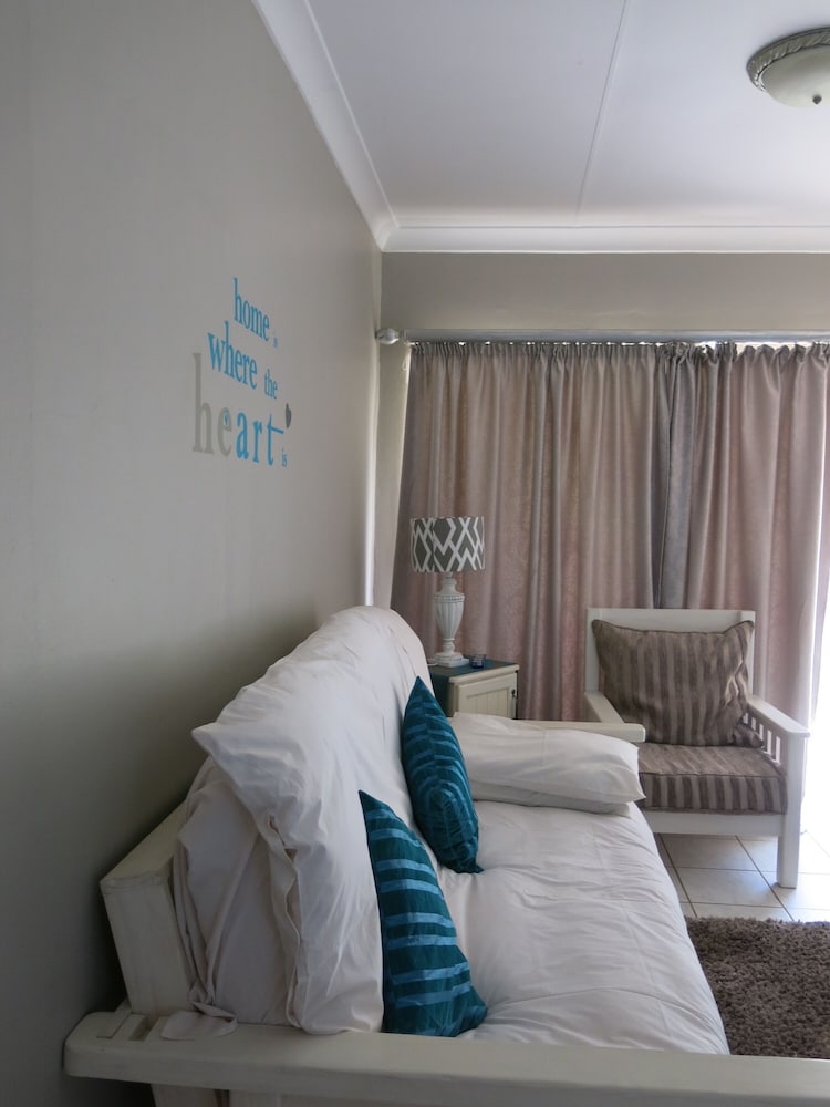A Cherry Lane Self Catering and B&B 19/50