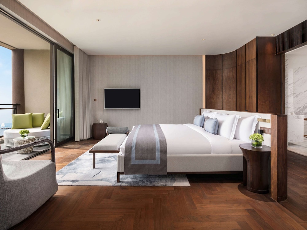 CONCEPT, SUITE
