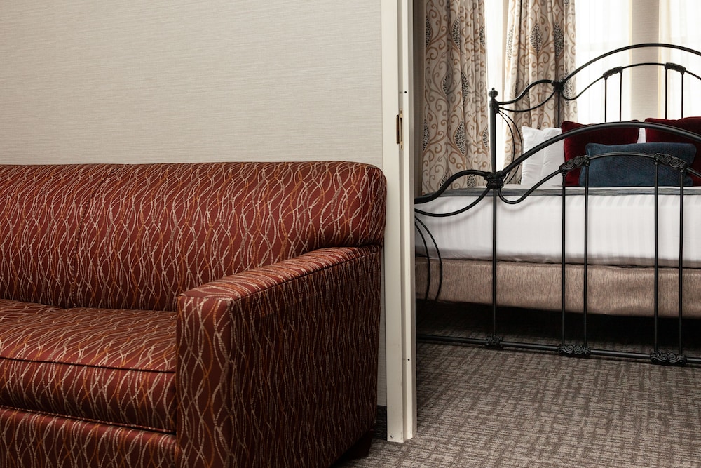The Conwell Inn 34/45