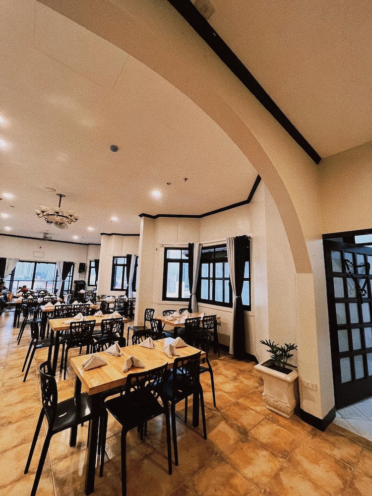 Fuente Pension House 40/49