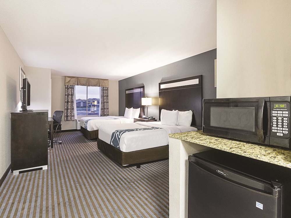 La Quinta Inn & Suites by Wyndham Glendive 20/56