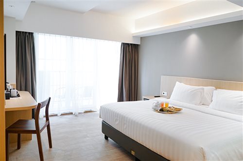Deluxe, Double Bed