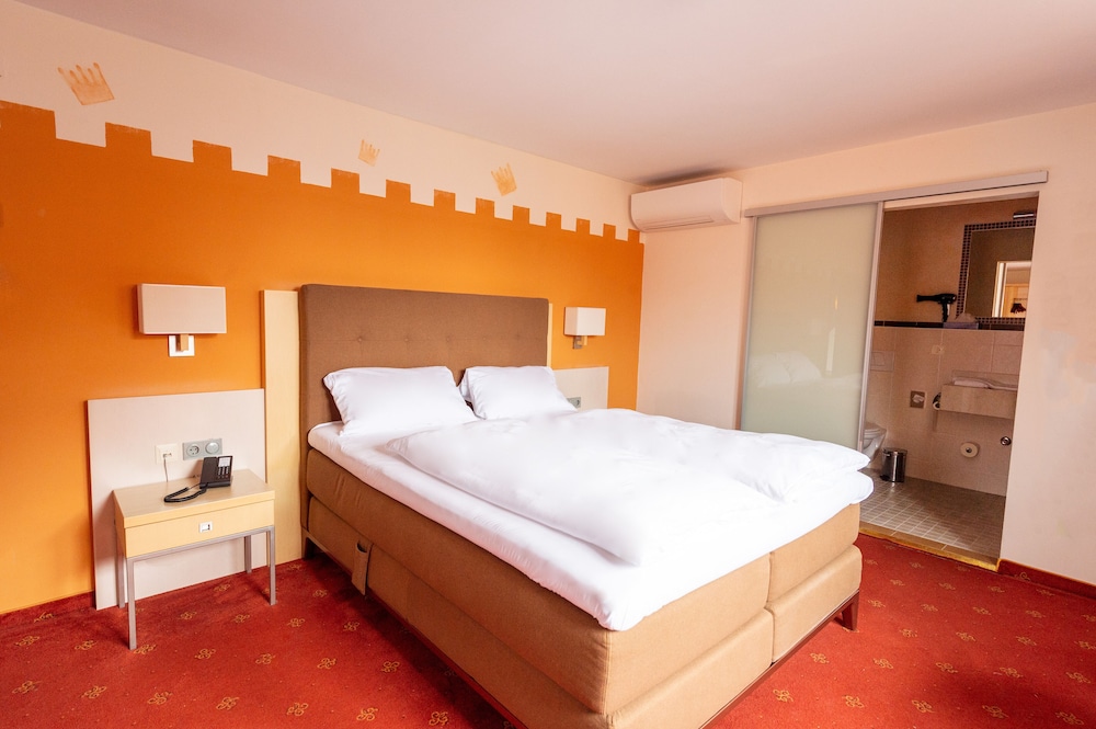 Prinzhotel Rothenburg 15/50