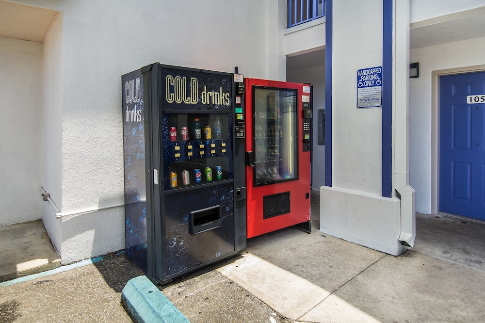 Motel6 Pensacola, FL - NAS 30/35