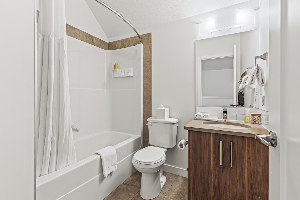 Basecamp Resorts Canmore 49/50