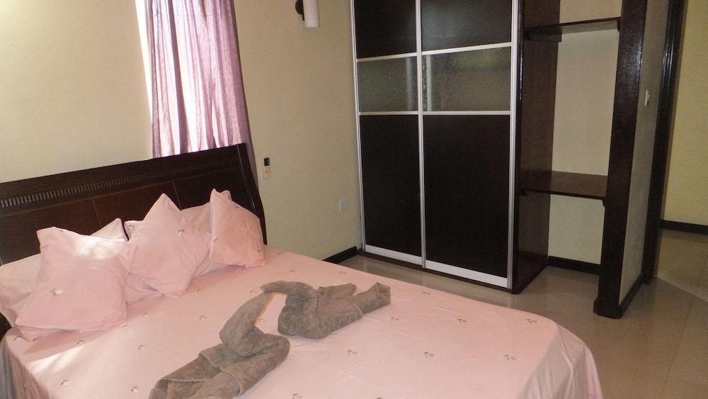 Villa Narmada 30/68