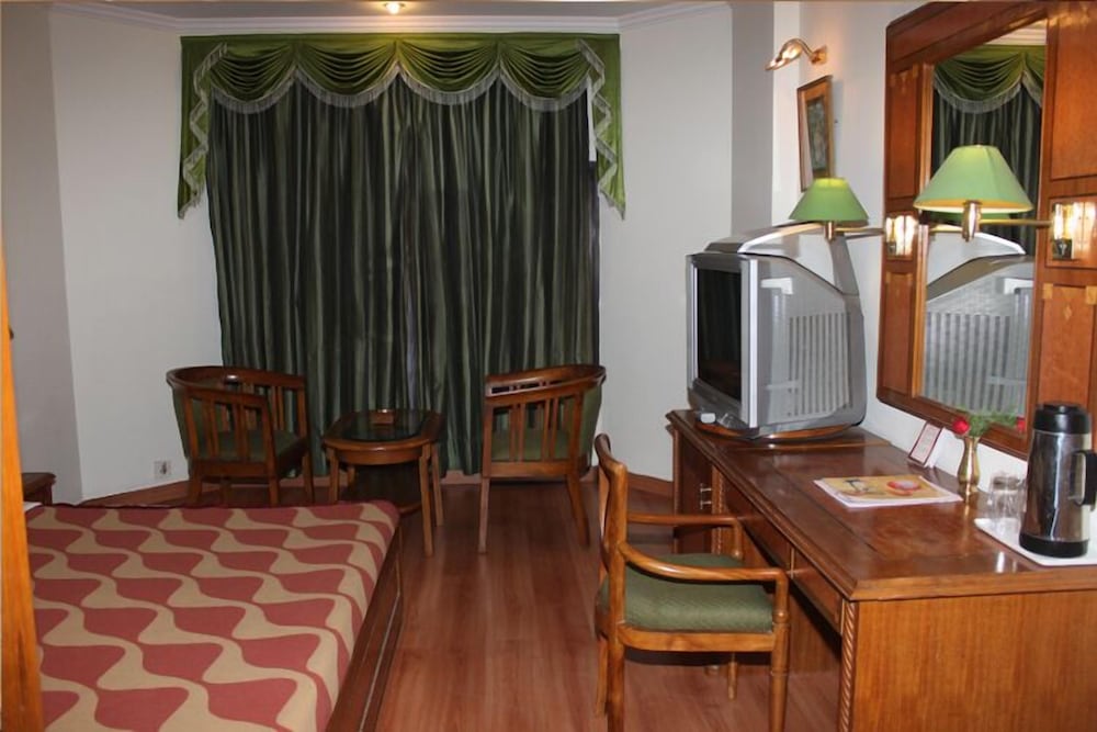 Vaibhav Hotel 36/46