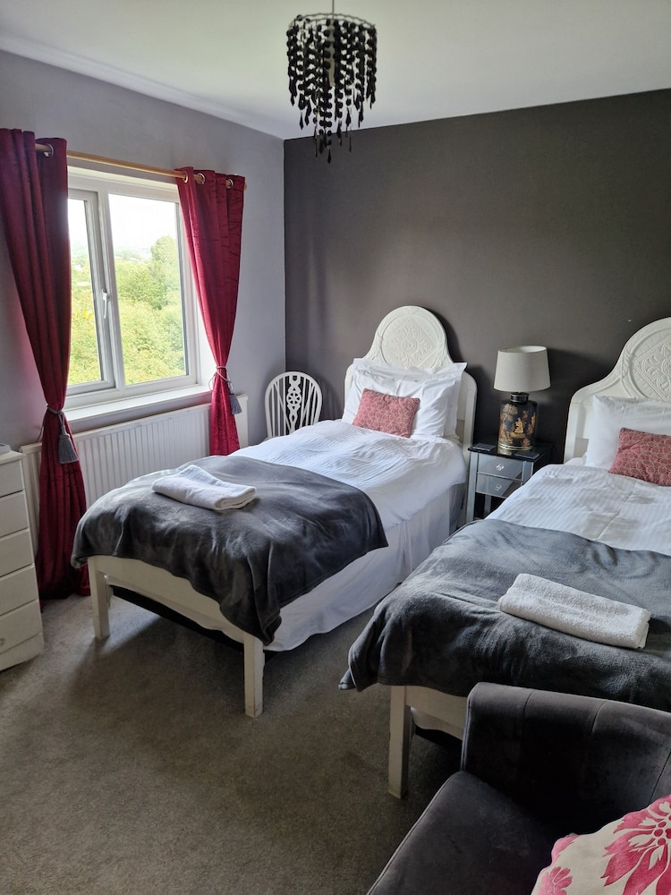 Worth House 19/66