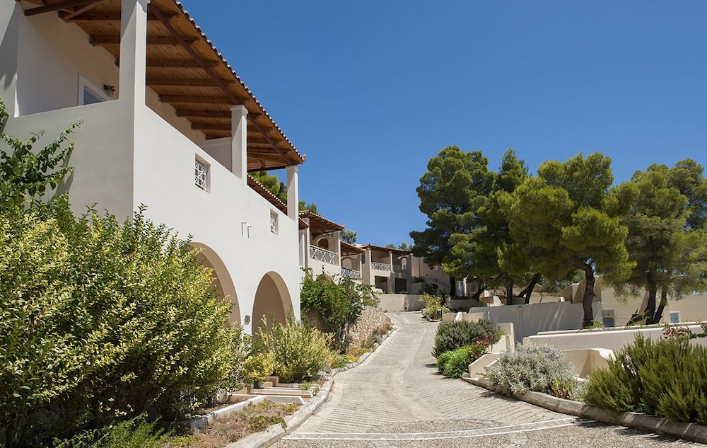 Alonissos Beach Bungalows And Suites Hotel 42/50
