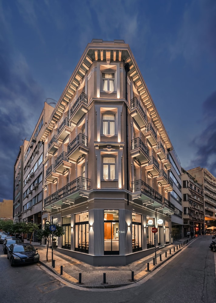 Praxitelous Luxury Suites in ATHENS