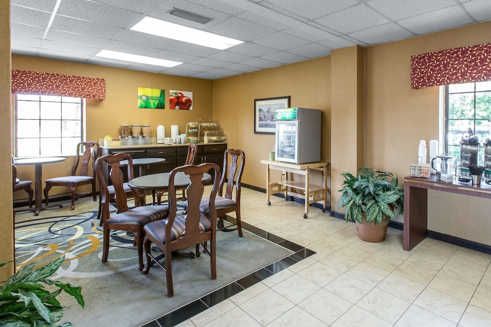 Quality Inn Cordele 26/34