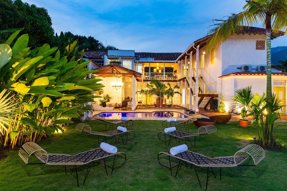 Hotel Cauca Viejo Fundadores 55/59