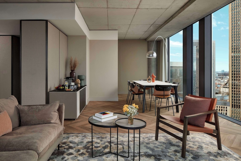 NH Collection Frankfurt Spin Tower 28/50