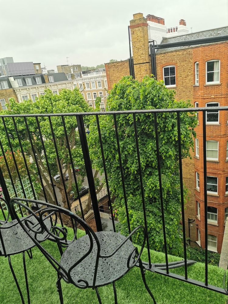 Twenty Nevern Square Hotel 41/49