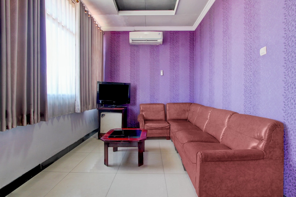 Oyo 3934 Hotel Istana Syariah Ex Istana Pekalongan 29/50