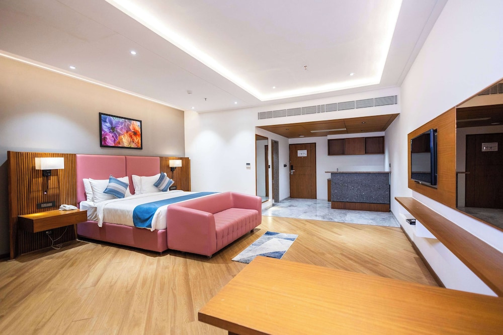 Ramada Encore by Wyndham Viramgam 22/58