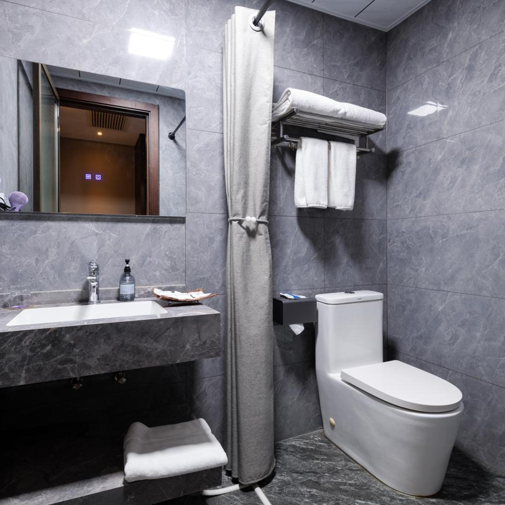 Hongguang Jianguo Hotel Wuhan 44/51
