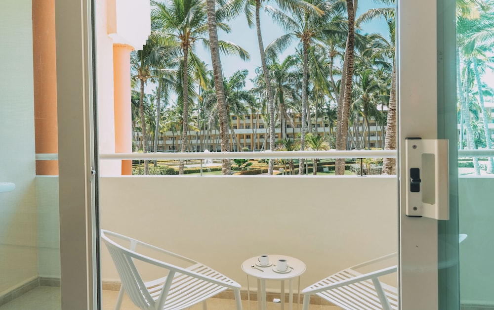 Iberostar Waves Punta Cana 7/49