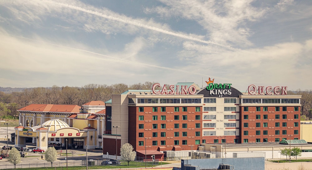Casino Queen Hotel 1/50
