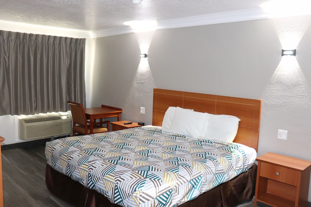 Motel6 Alvin, TX 15/52