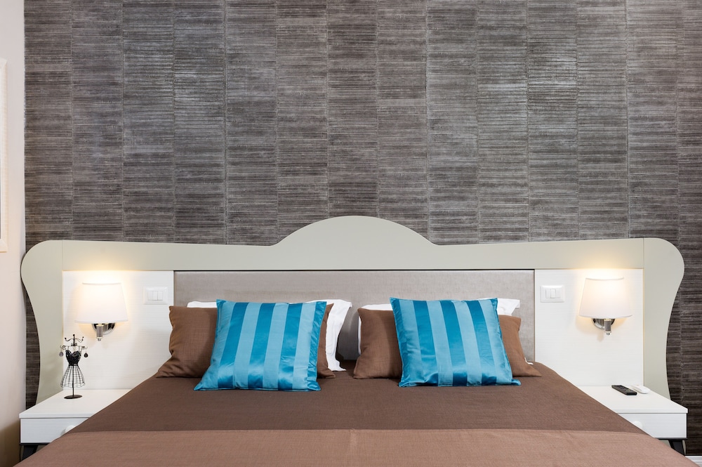 VICO ROOMS AND TERRACE 40/73