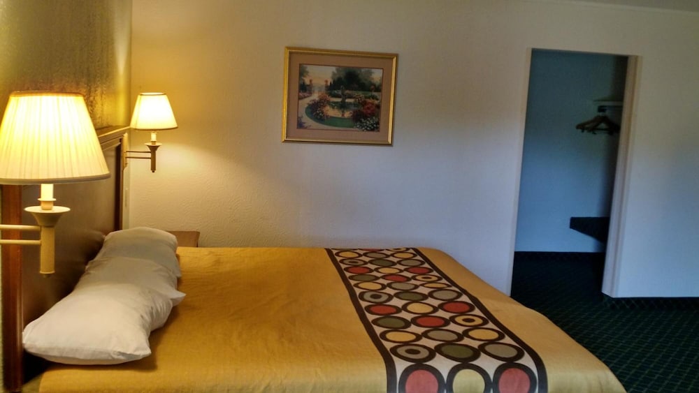 Sprucewood Inn 29/47
