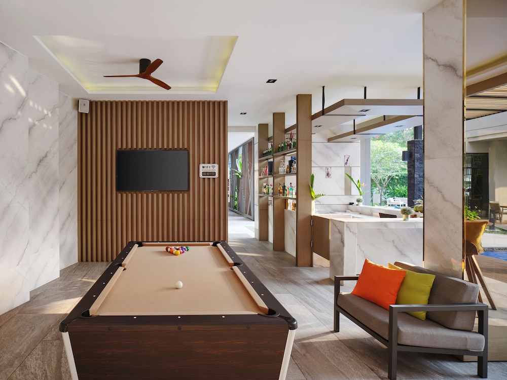 Altera Hotel And Residence Pattaya 52/62