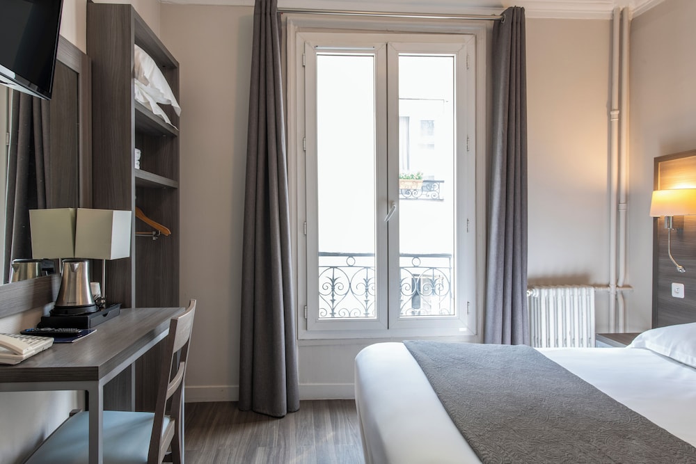 Est Hotel 24/52