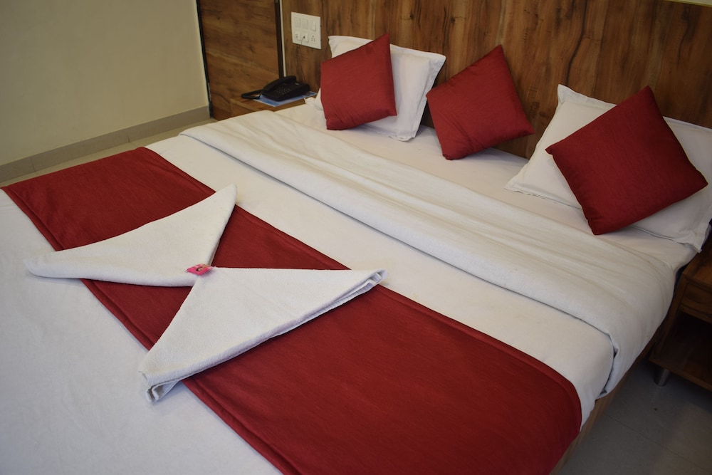 Hotel Shree Pratham Milan 18/28