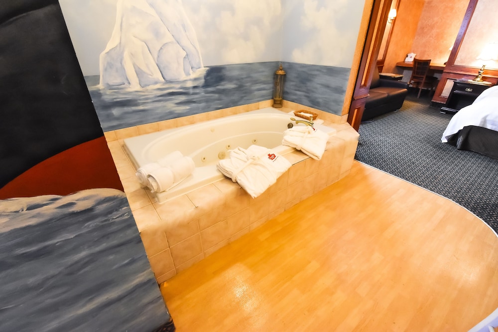 swimming pool spa