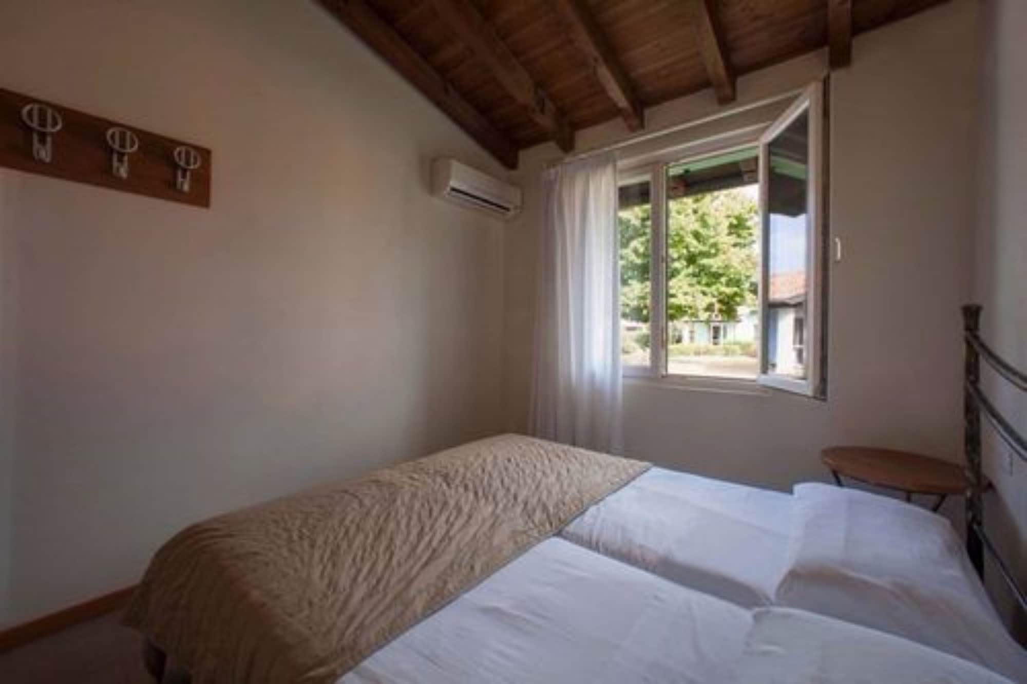 1 BEDROOM, BUNGALOW