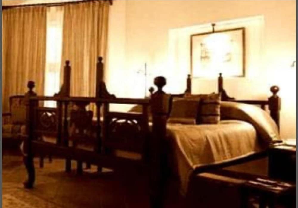 KODER HOUSE FORT KOCHI 35/50