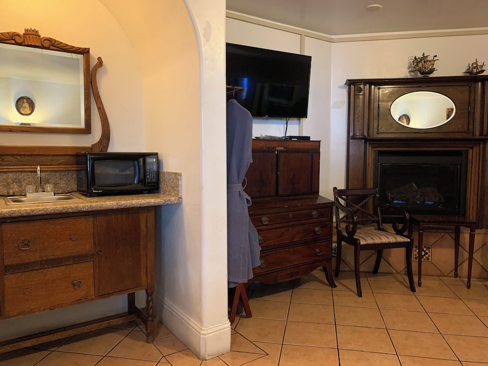 Chantico Inn 52/70