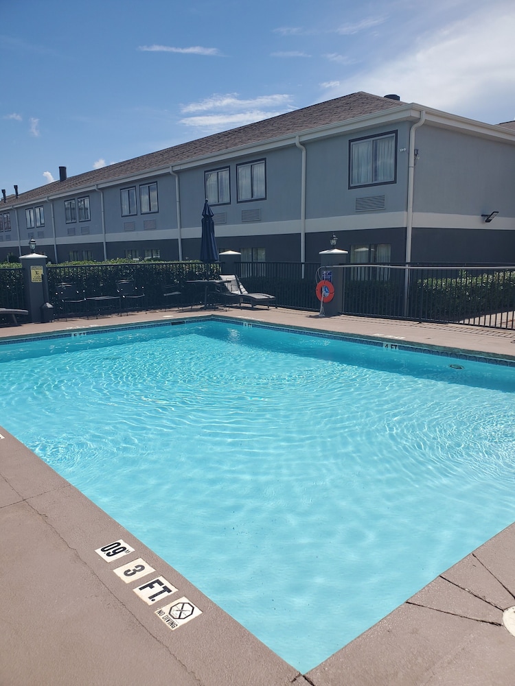 Quality Inn Prattville I-65 6/59