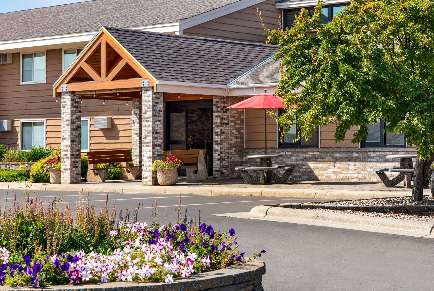 Americinn By Wyndham Roseau 50/53
