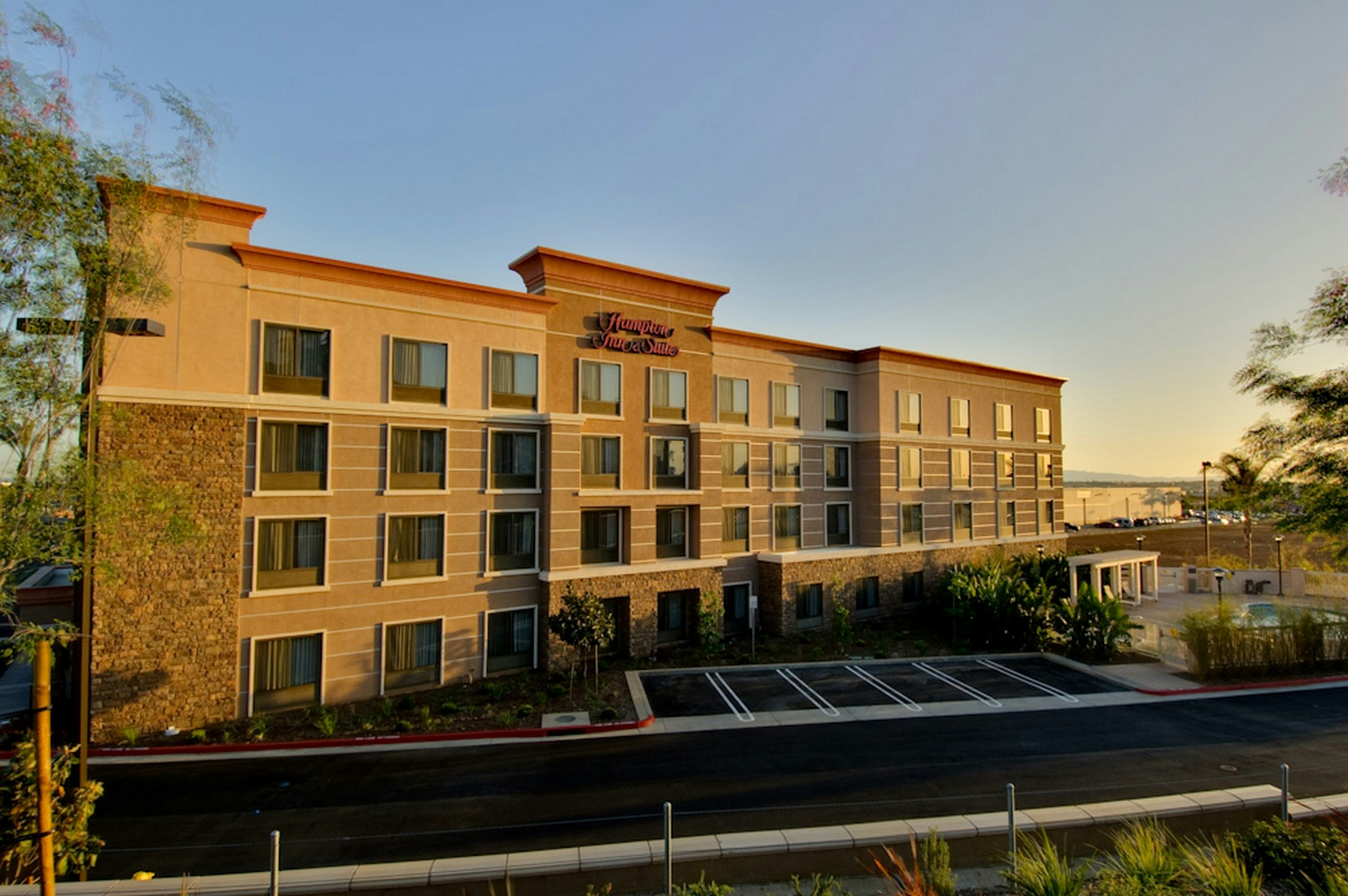 Hampton Inn And Suites Moreno Valley 2/63