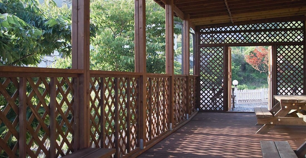 Namhae U.S. Town Bins House Pension 22/37