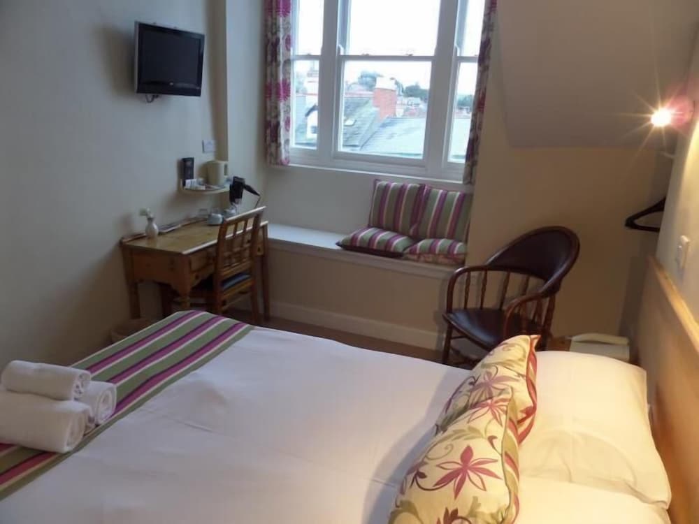 Harry's Hotel 14/48