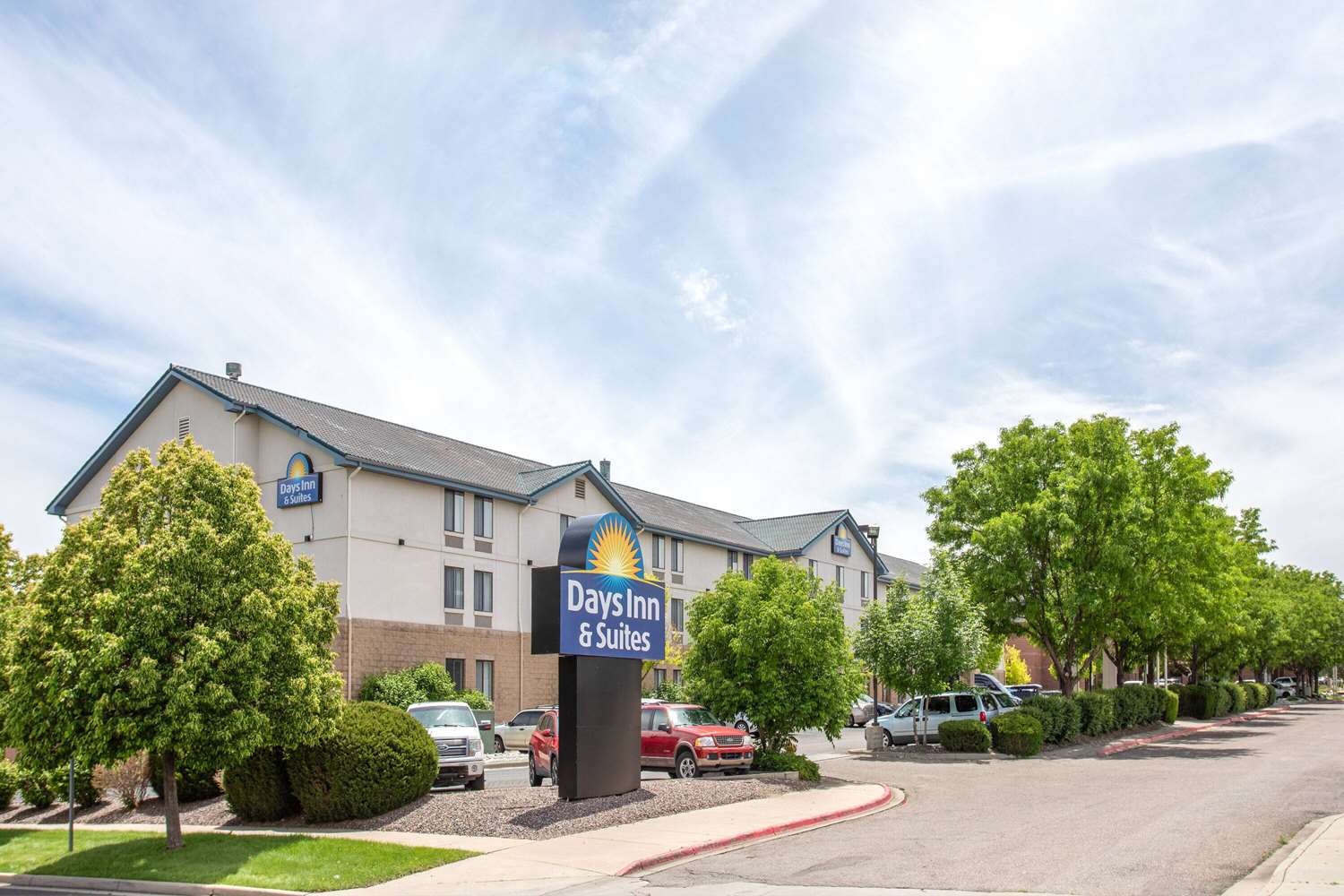 Days Inn & Suites by Wyndham Denver International Airport 29/37