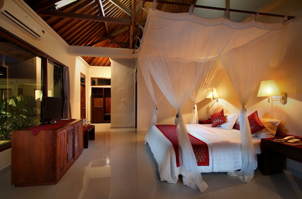 Putri Ayu Cottages 34/63