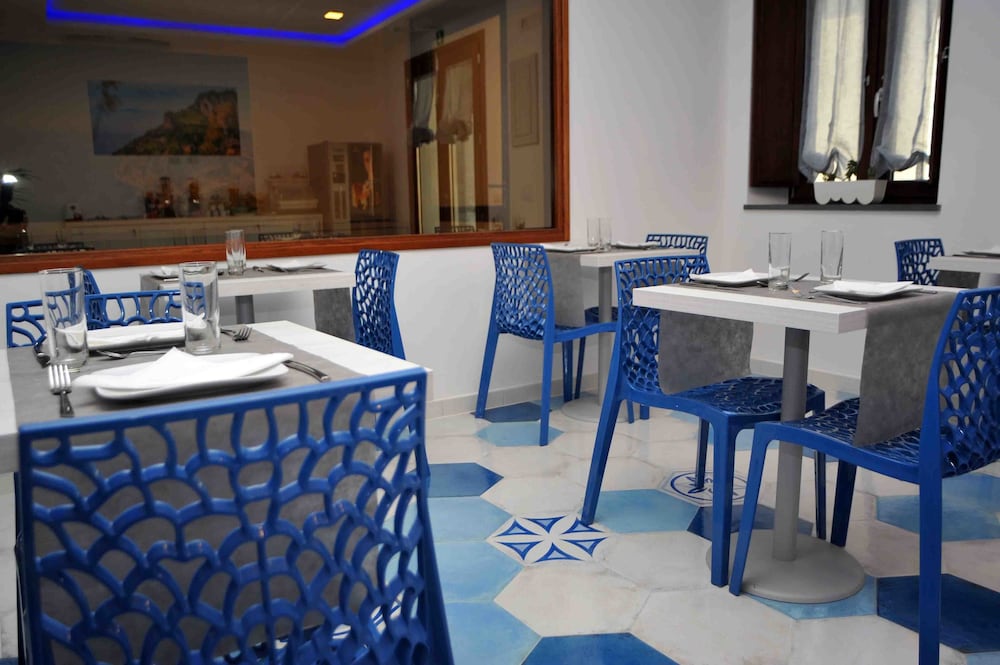 Costa Blu 34/50