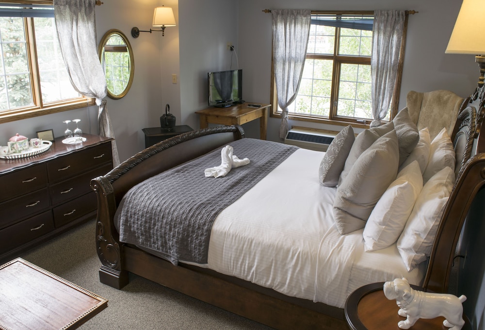 STANDARD, KING BED