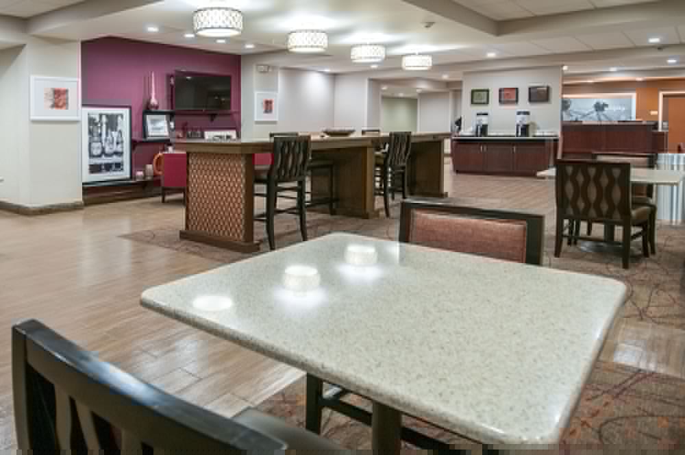 Hampton Inn Opelousas La 40/47