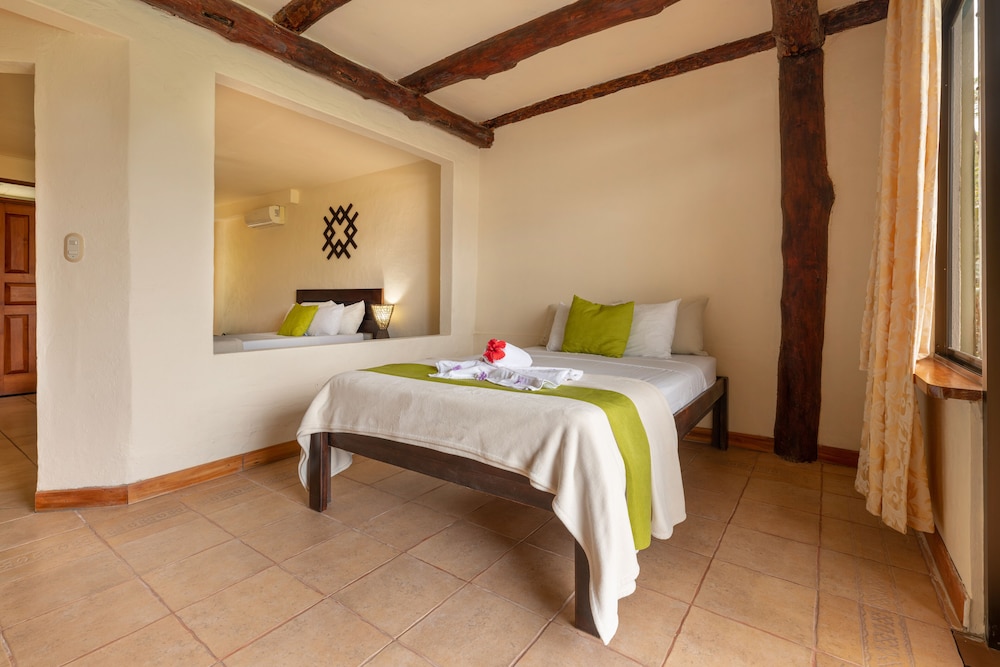 Tabulia Tree Hotel and Villas 53/77