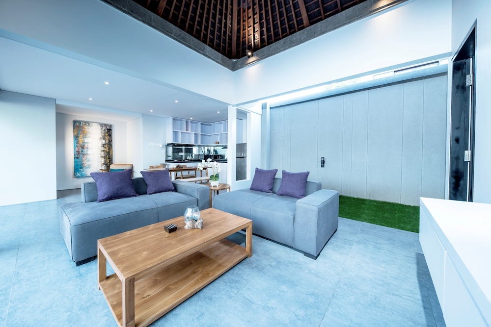 Villa DeDayuh Seminyak 27/46